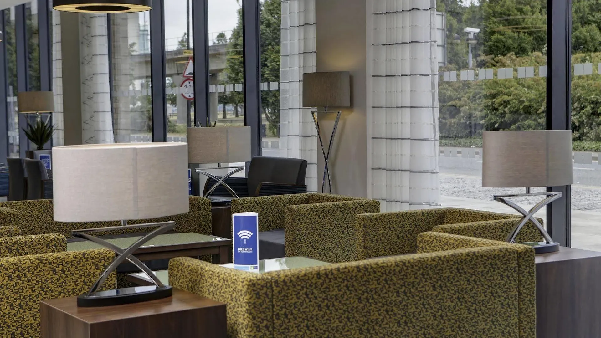 Holiday Inn Express London - Excel By Ihg Hotel