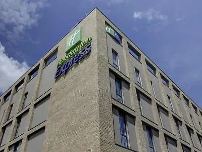 Hotel Holiday Inn Express London - Excel By Ihg