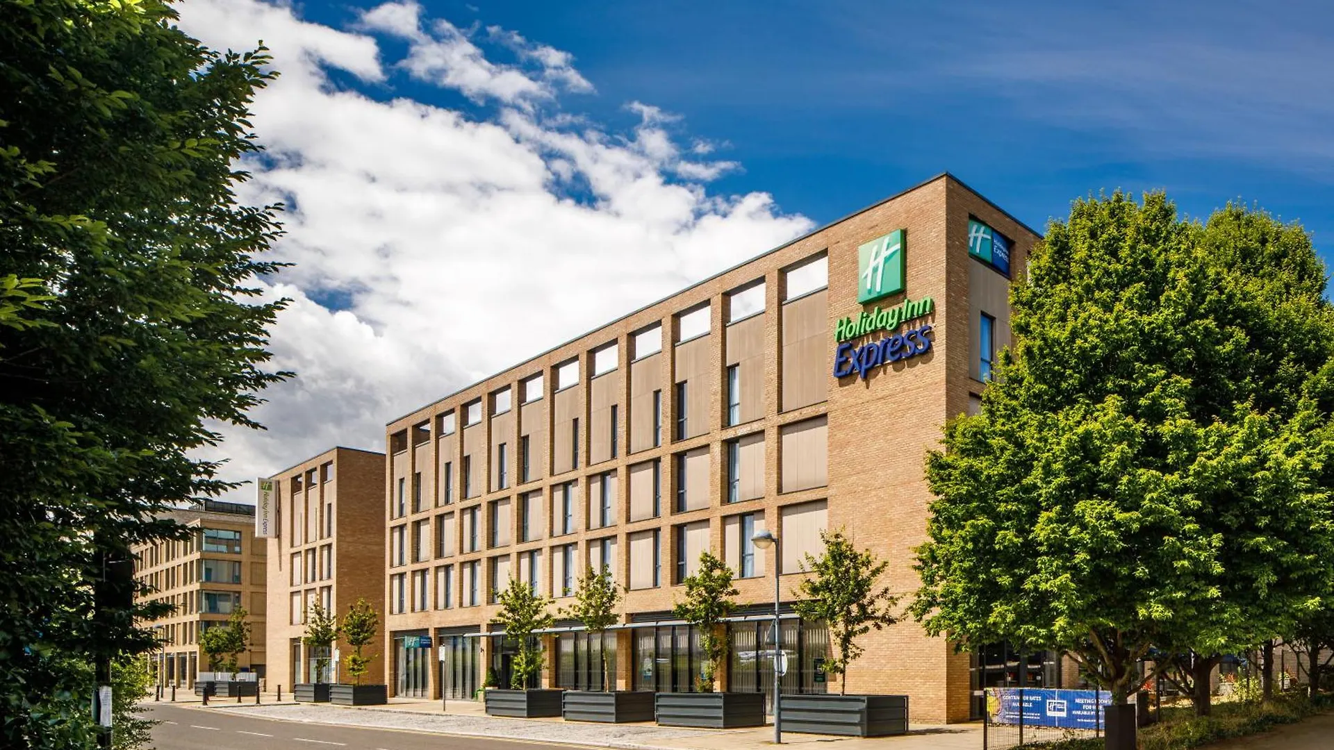 Holiday Inn Express London - Excel By Ihg