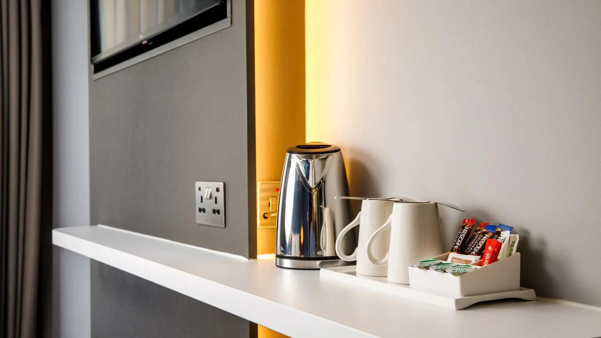 Holiday Inn Express London - Excel By Ihg Hotel